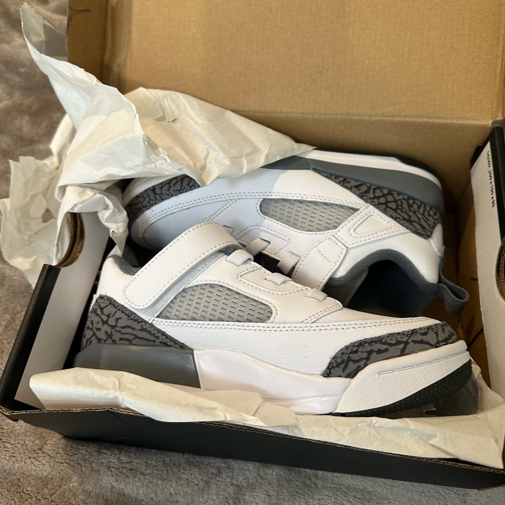 BRAND NEW‼️ Jordan SPIZIKE low (PS) kids